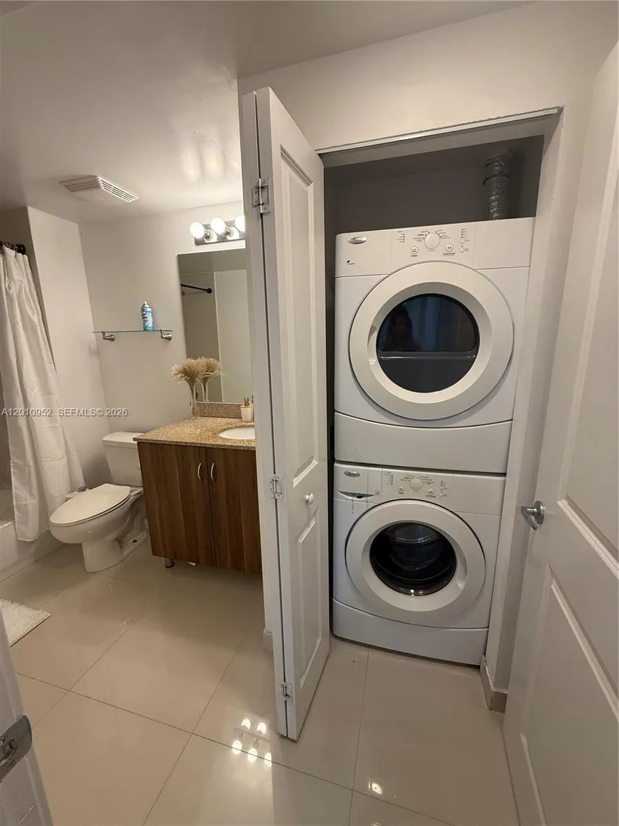 601 NE 23rd St # 901, Miami FL 33137
