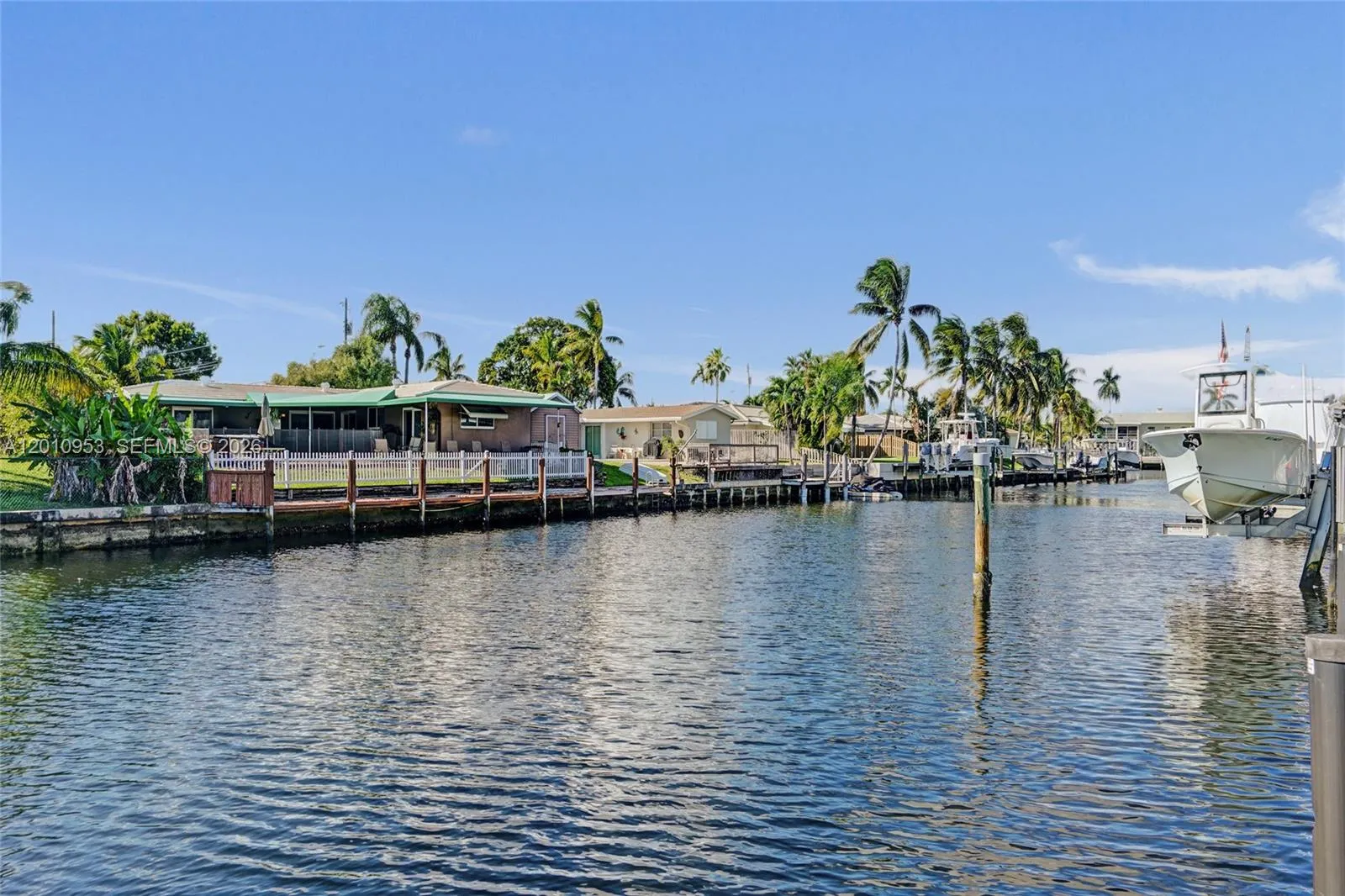 949 SE 10th Ct, Pompano Beach FL 33060