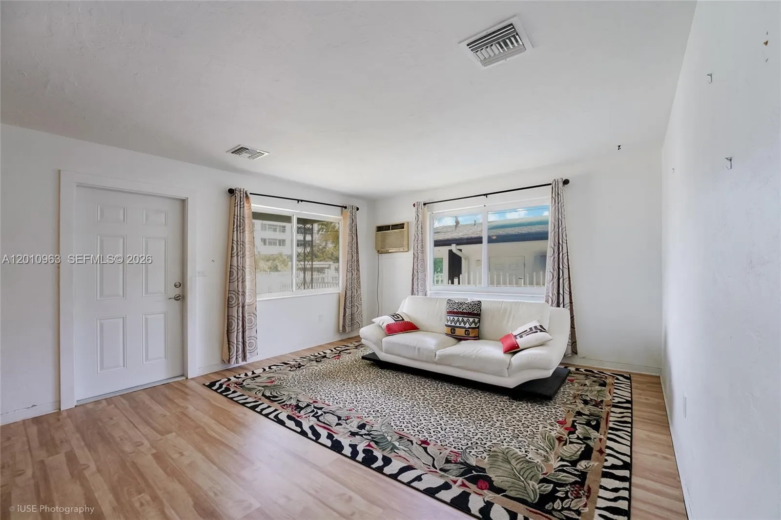 3278 Thomas Ave, Miami FL 33133