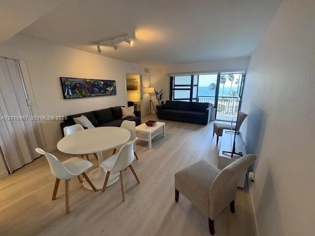 3800 Galt Ocean Dr # 309, Fort Lauderdale FL 33308