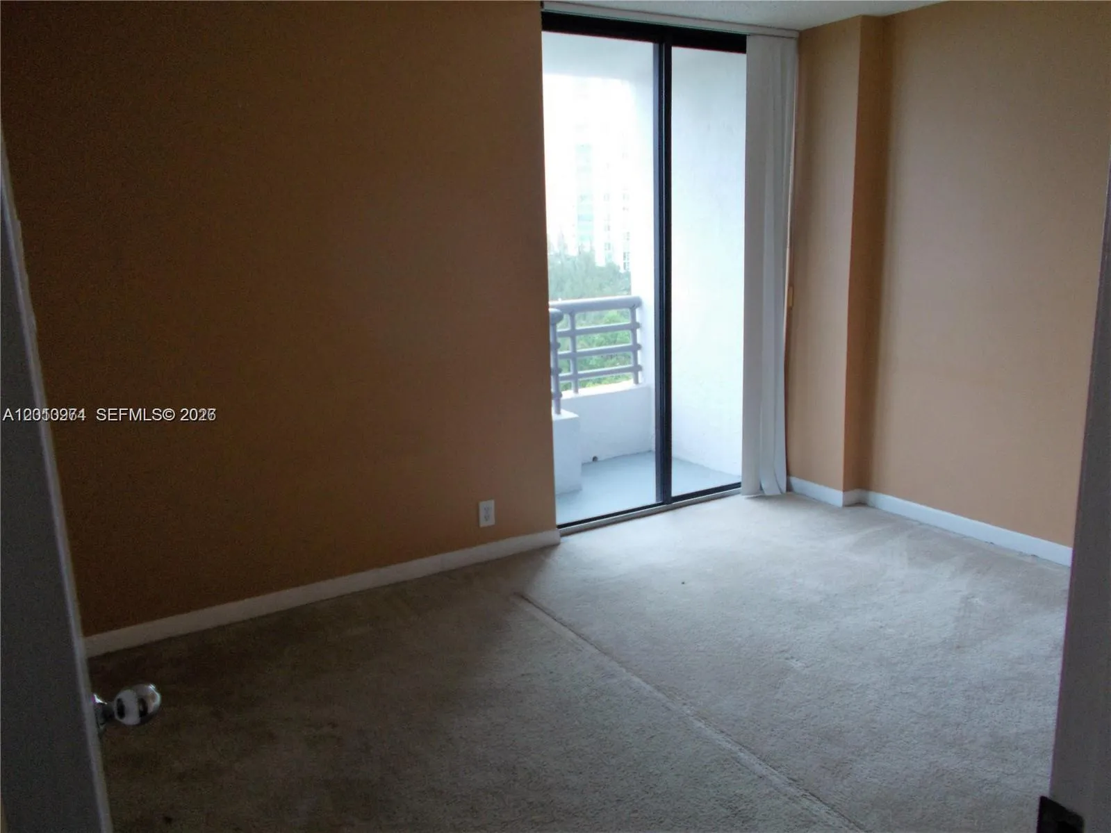 3300 NE 191st St # 912, Aventura FL 33180