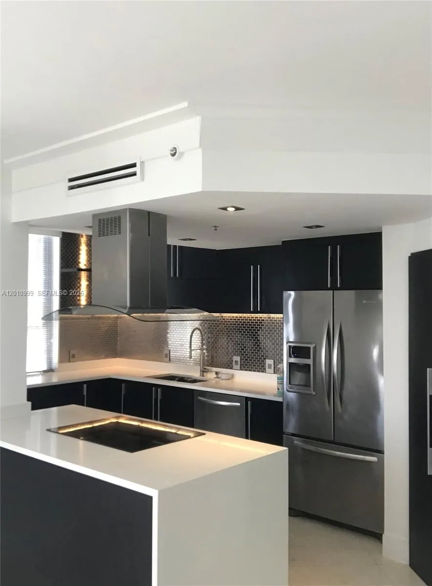 701 Brickell Key Blvd # 910, Miami FL 33131