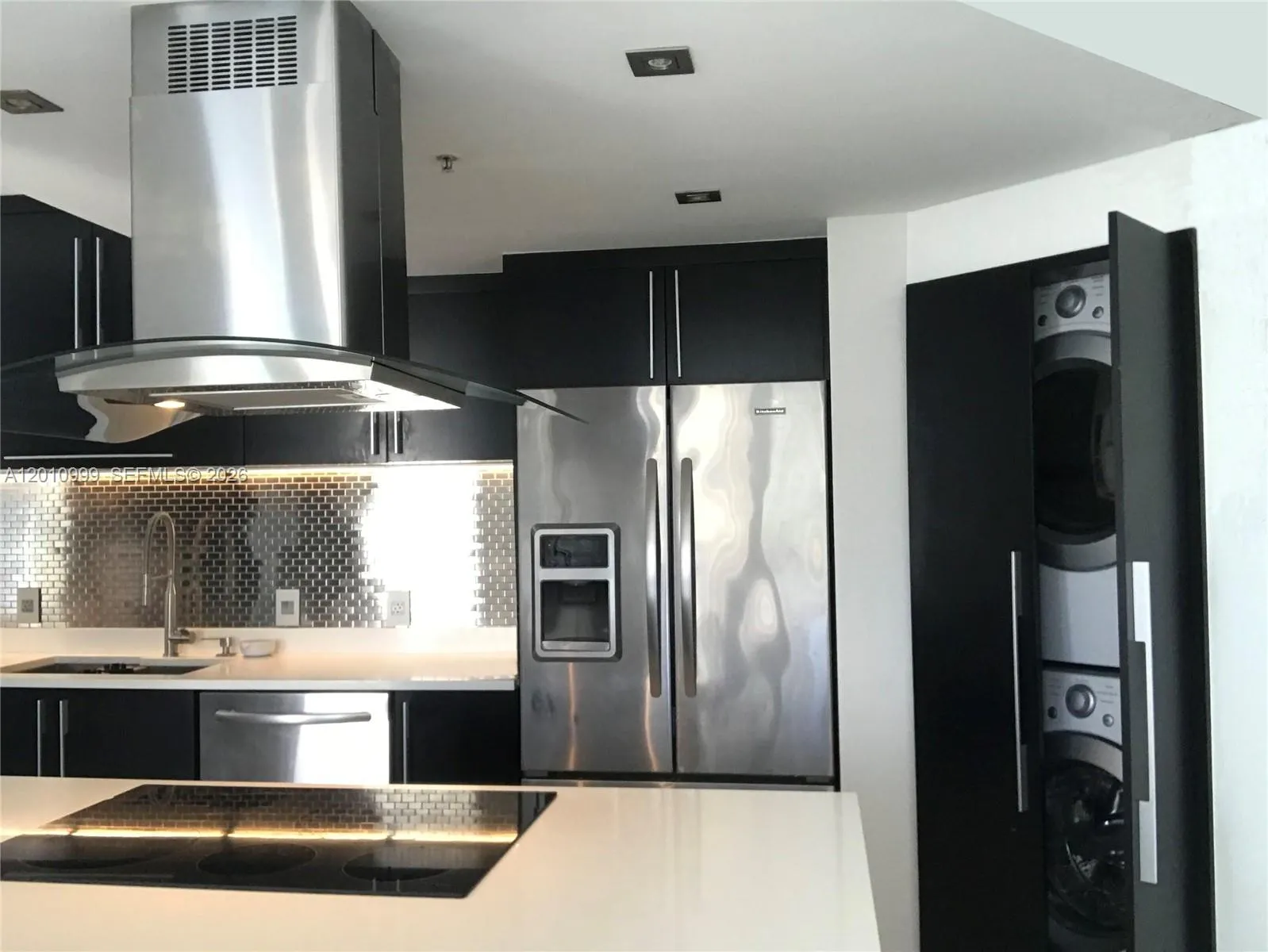 701 Brickell Key Blvd # 910, Miami FL 33131