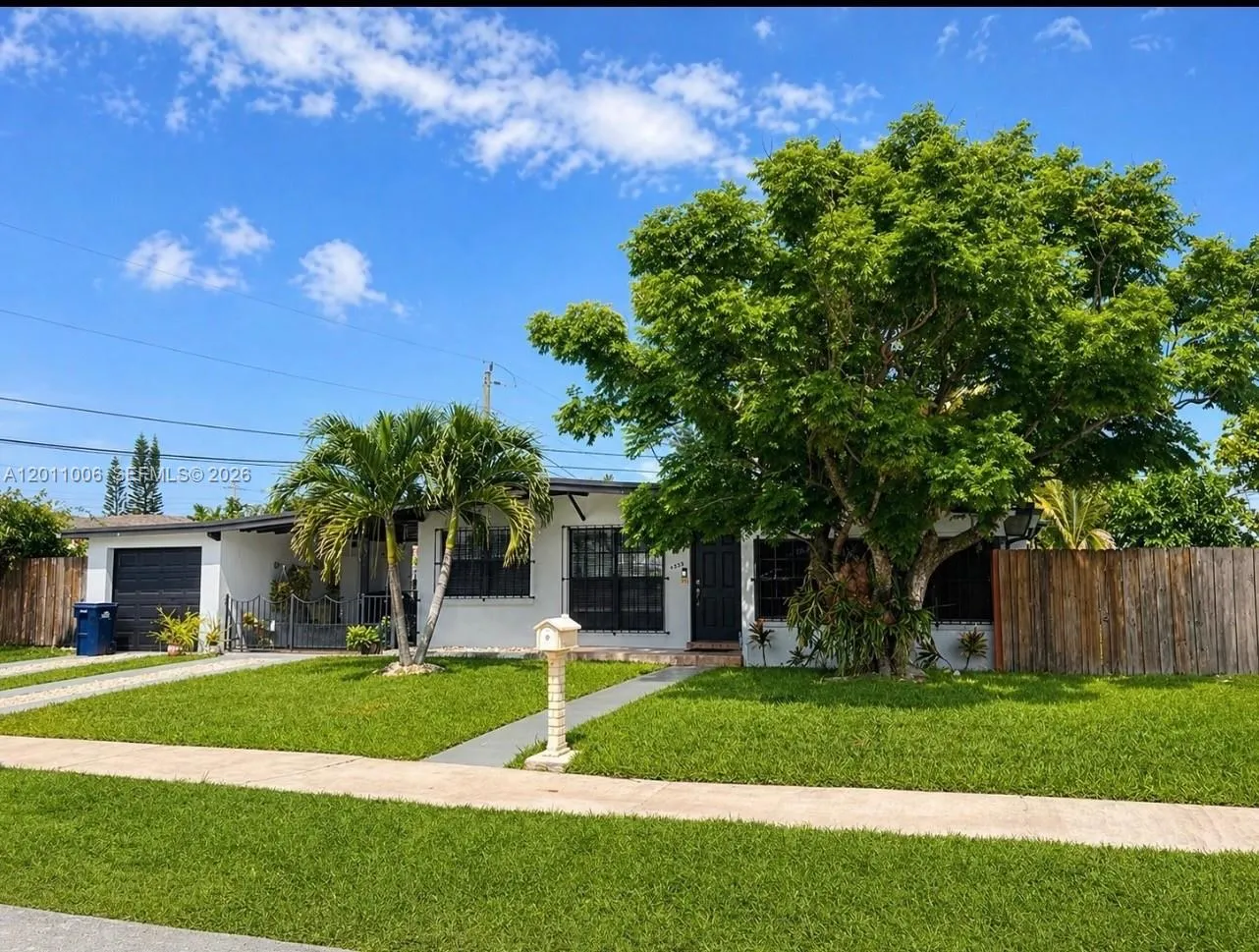 4825 SW 111th Ave, Miami FL 33165