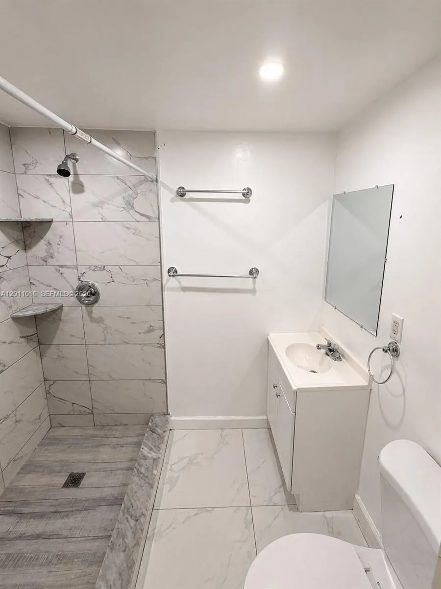 2880 NW 169th Ter # 1, Miami Gardens FL 33056