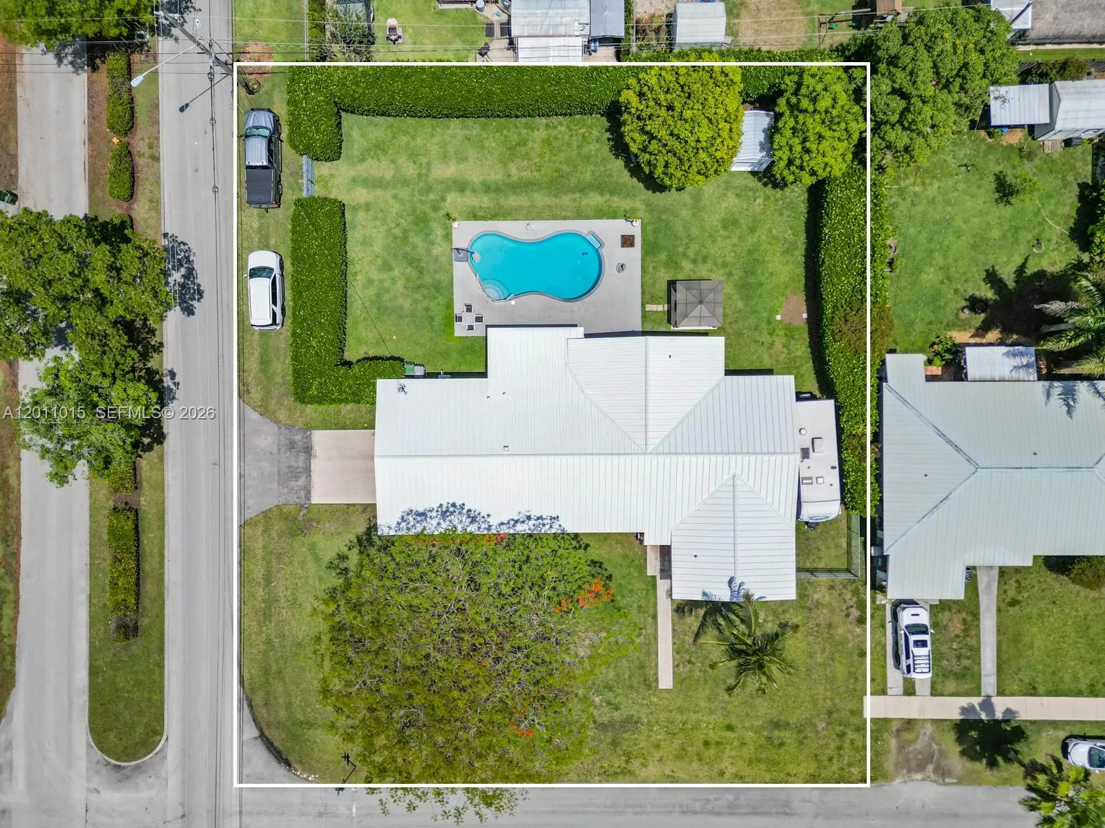 81 NW 18th St, Homestead FL 33030