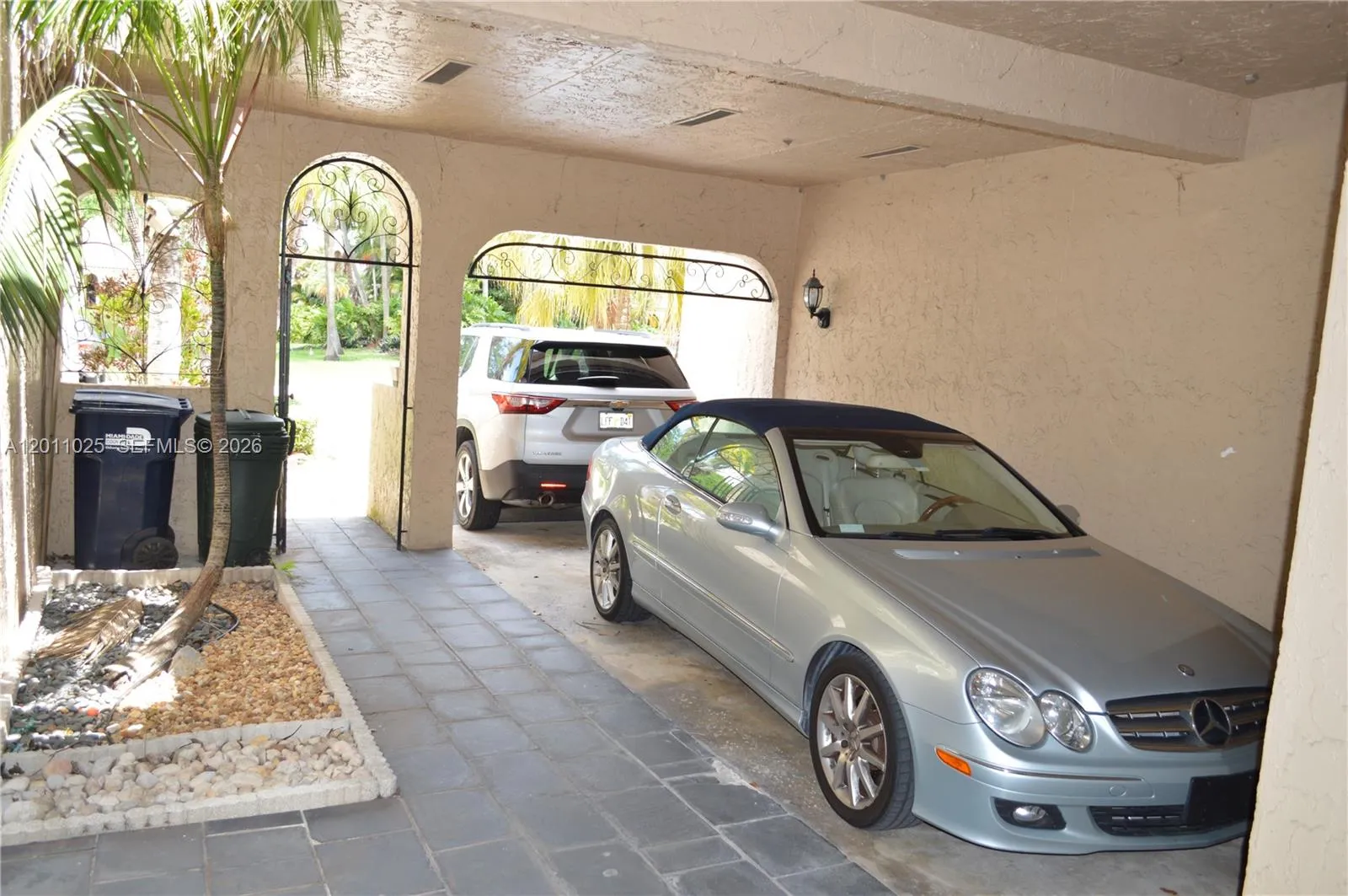 3932 Estepona Ave, Doral FL 33178