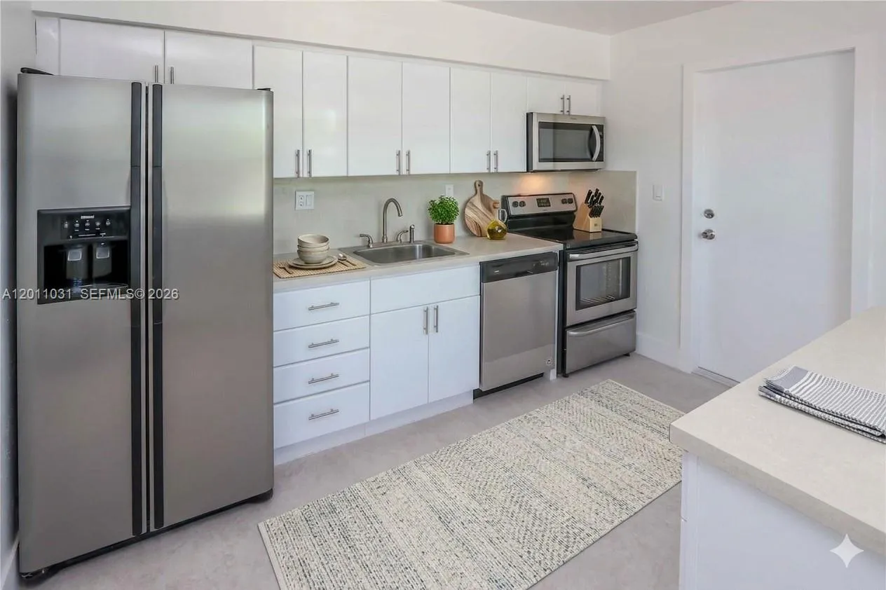 2943 SW 36th Ave # A, Miami FL 33133