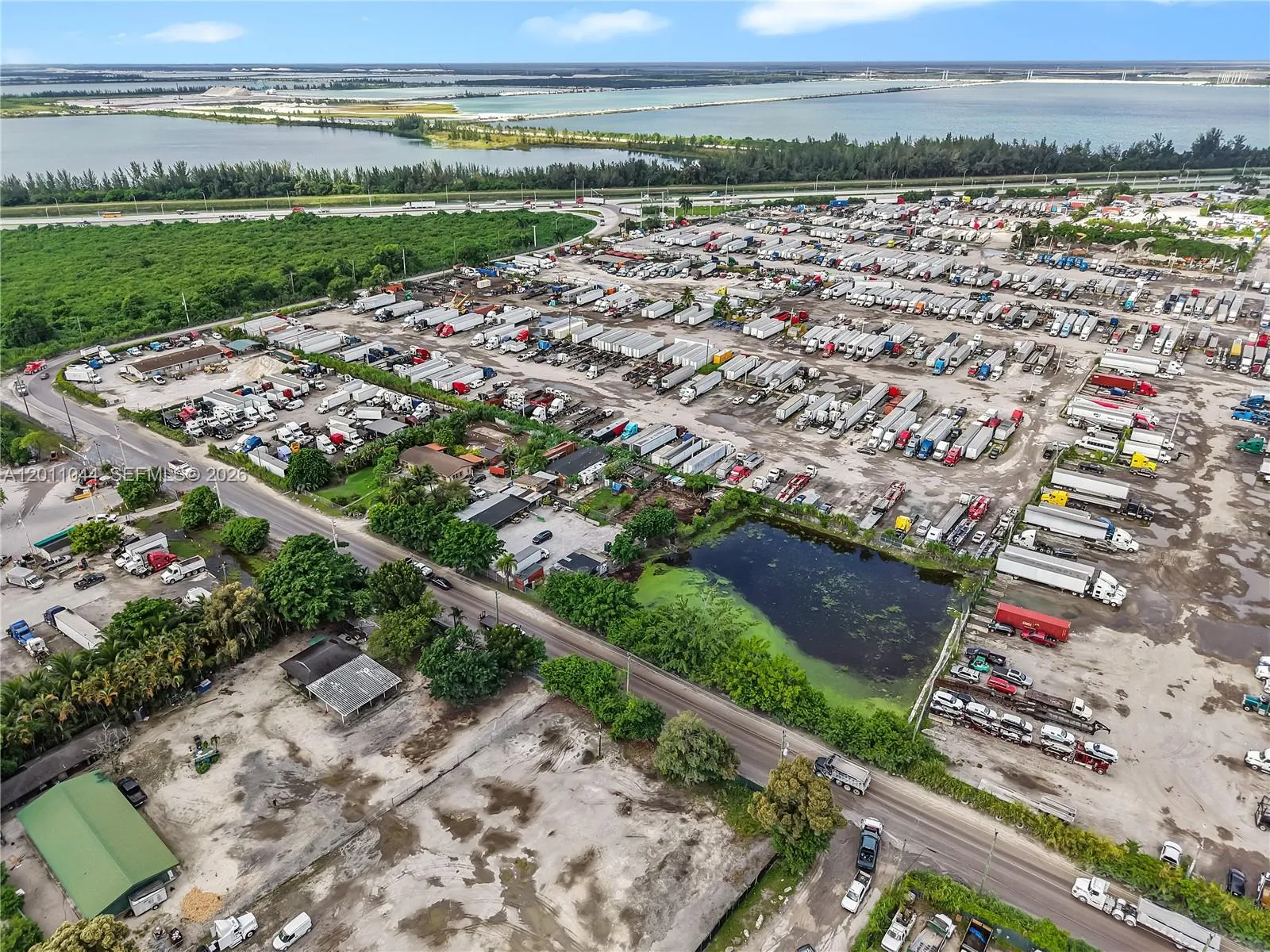 15550 NW 122nd Ave, Hialeah FL 33018