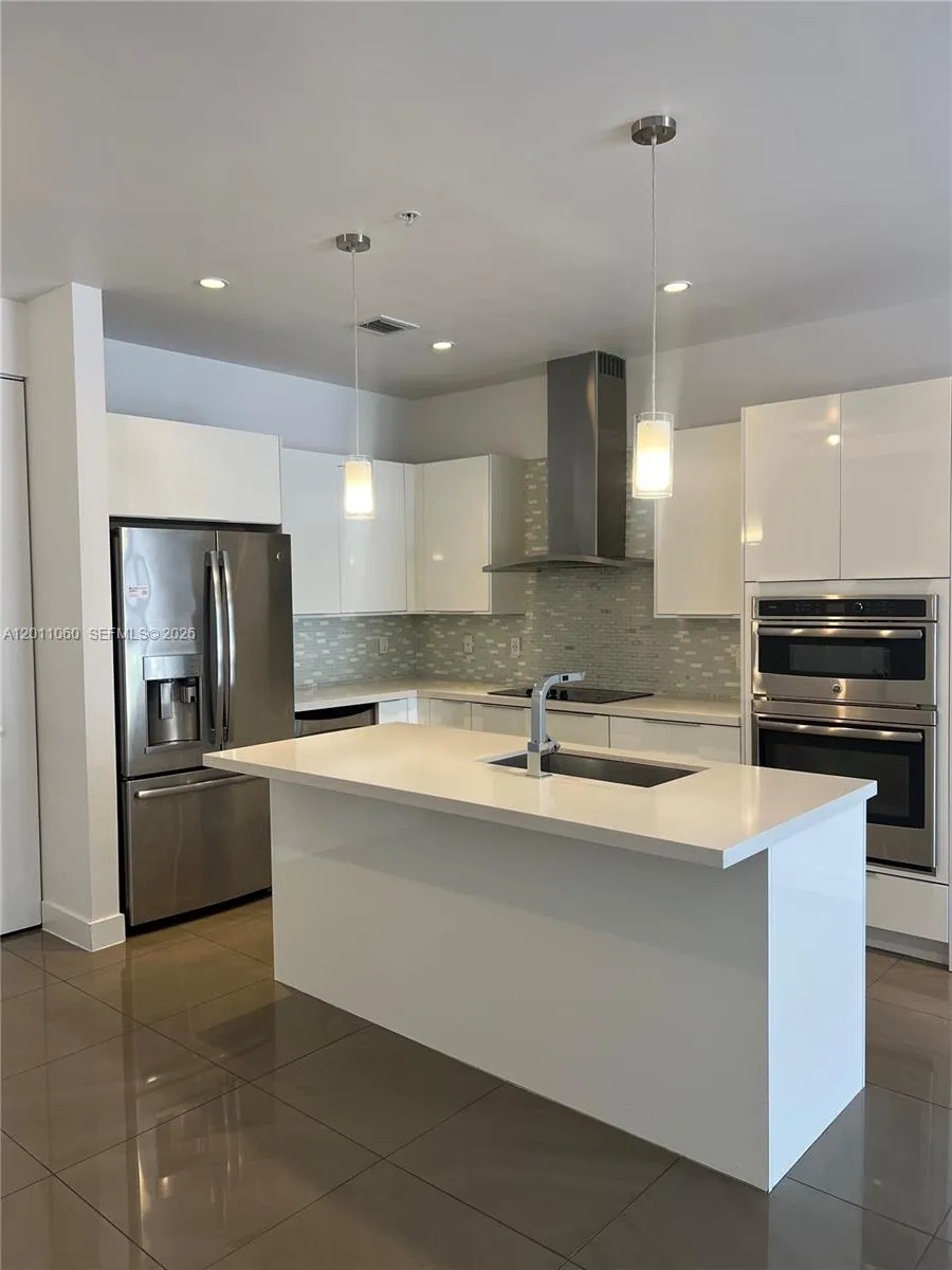 10245 NW 63rd Ter # 103, Doral FL 33178