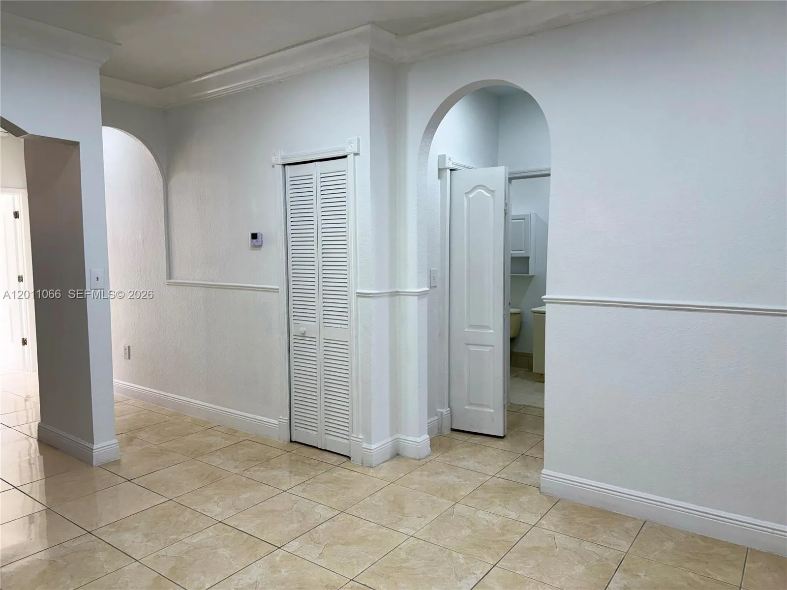 7070 NW 177th St # 10, Hialeah FL 33015