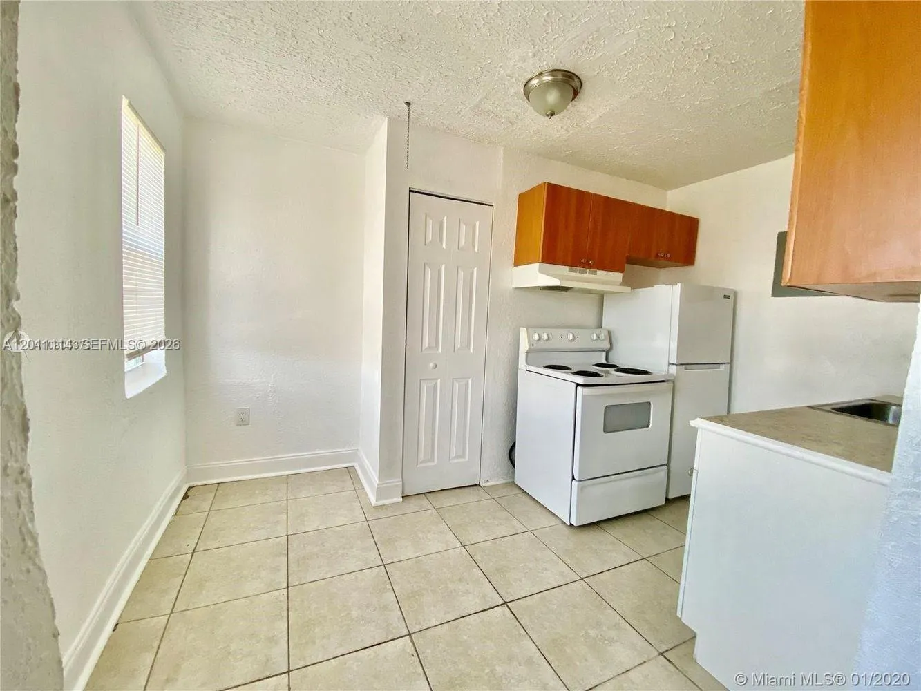 50 NW 79th St # 9, Miami FL 33150