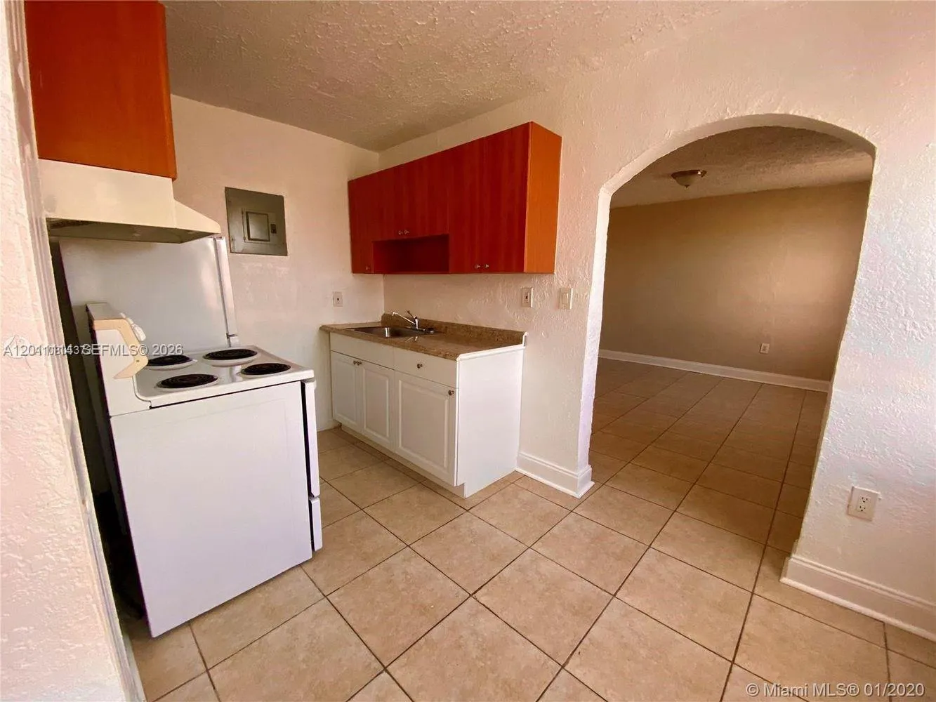 50 NW 79th St # 9, Miami FL 33150