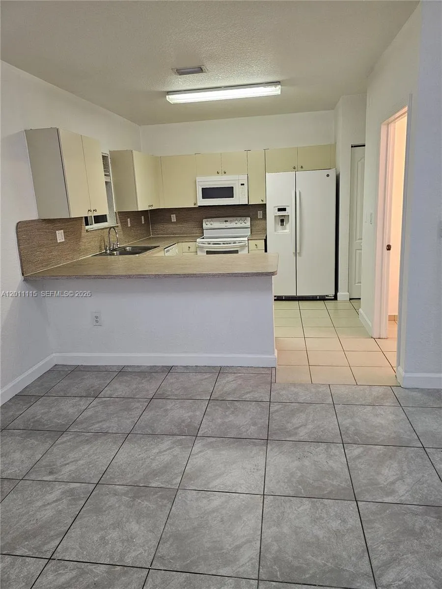 8518 SW 214th Way # 8518, Cutler Bay FL 33189