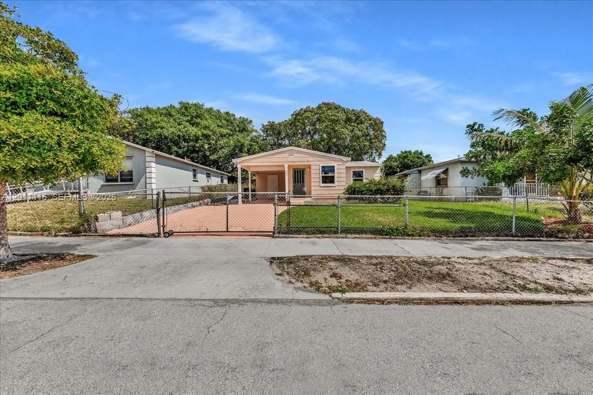 837 30th St, West Palm Beach FL 33407