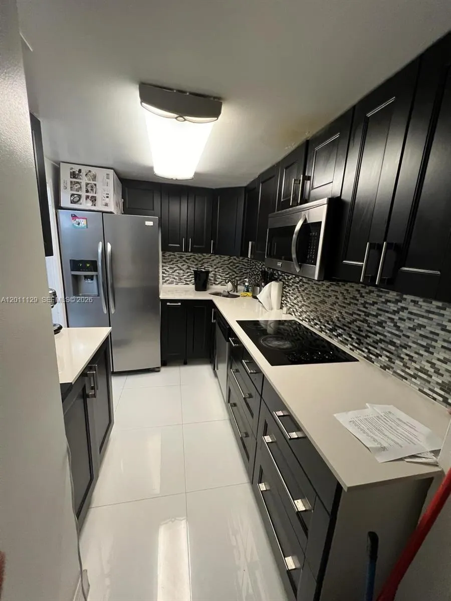 999 Brickell Bay Dr # 1506, Miami FL 33131