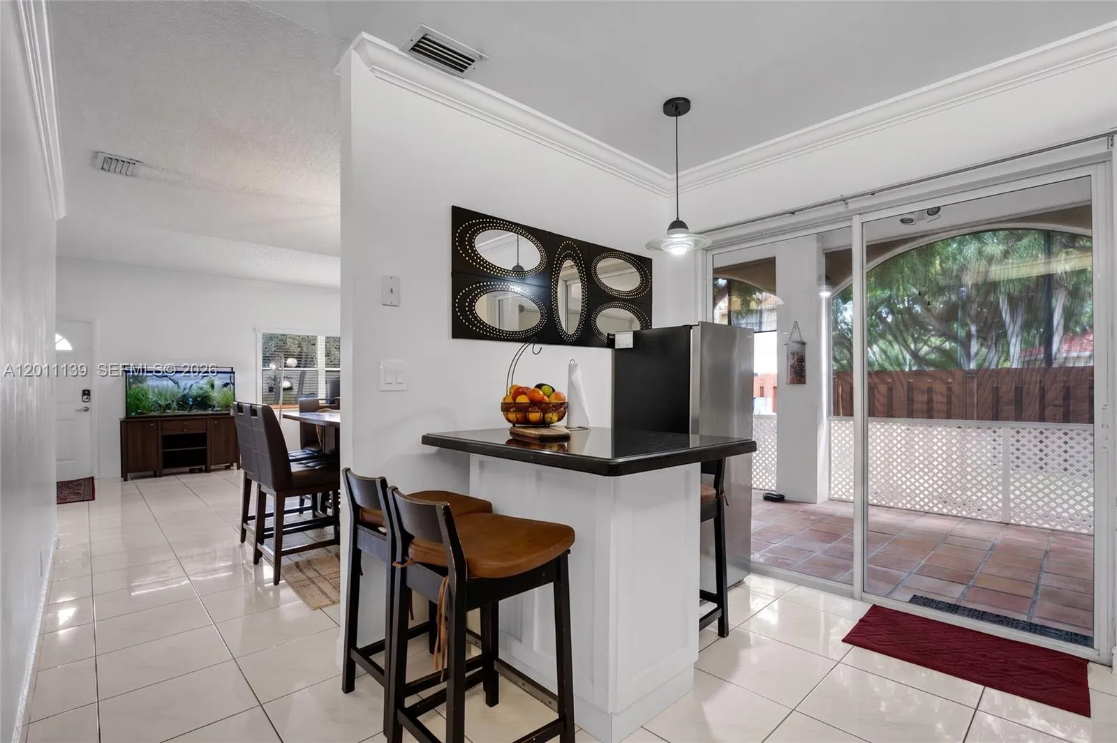 595 Racquet Club Rd # 19, Weston FL 33326