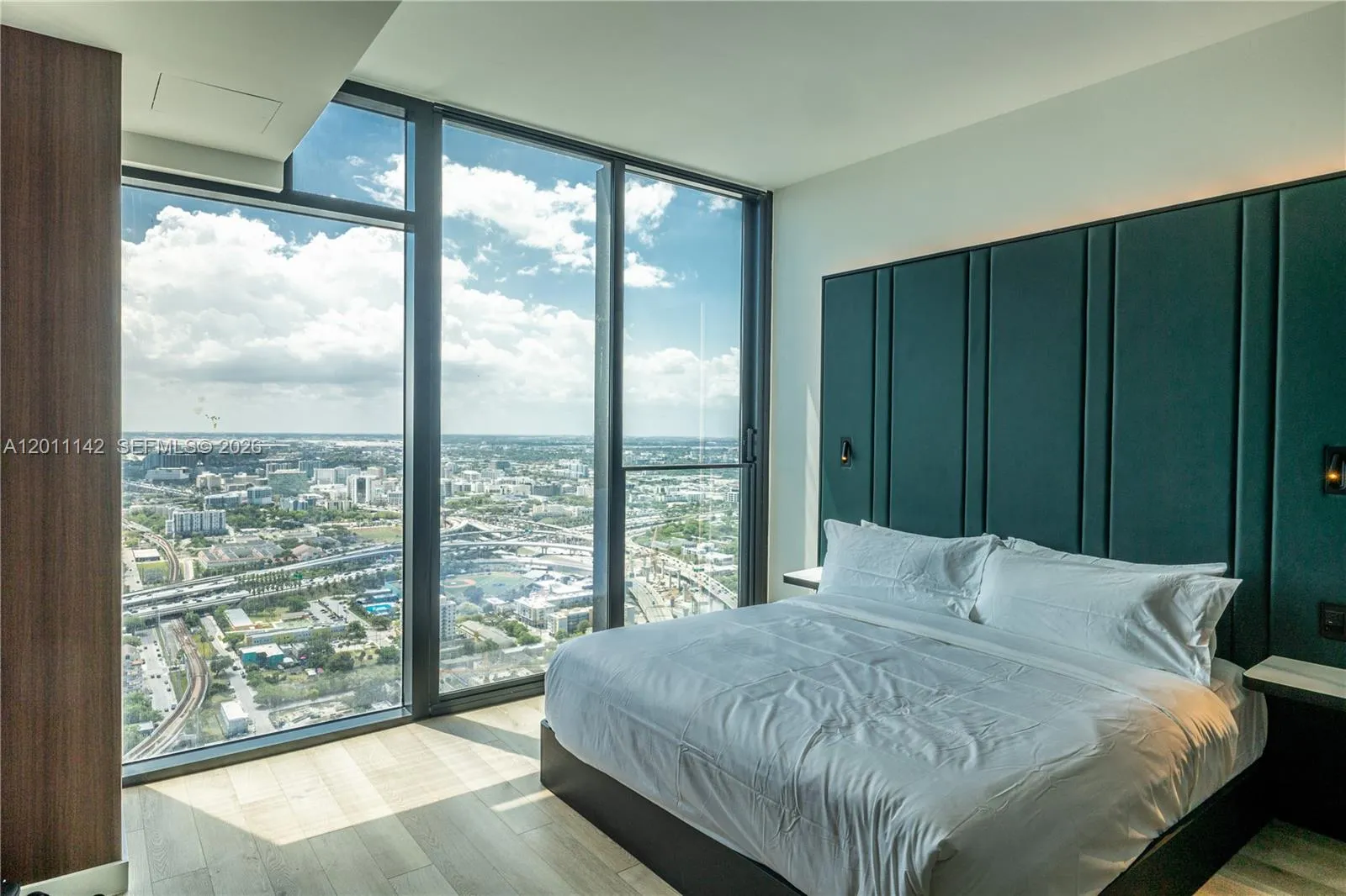 20 NE 11th st # 5306, Miami FL 33132