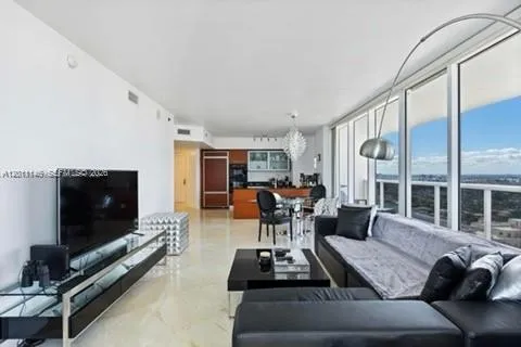 1830 S Ocean Dr # 3308, Hallandale Beach FL 33009