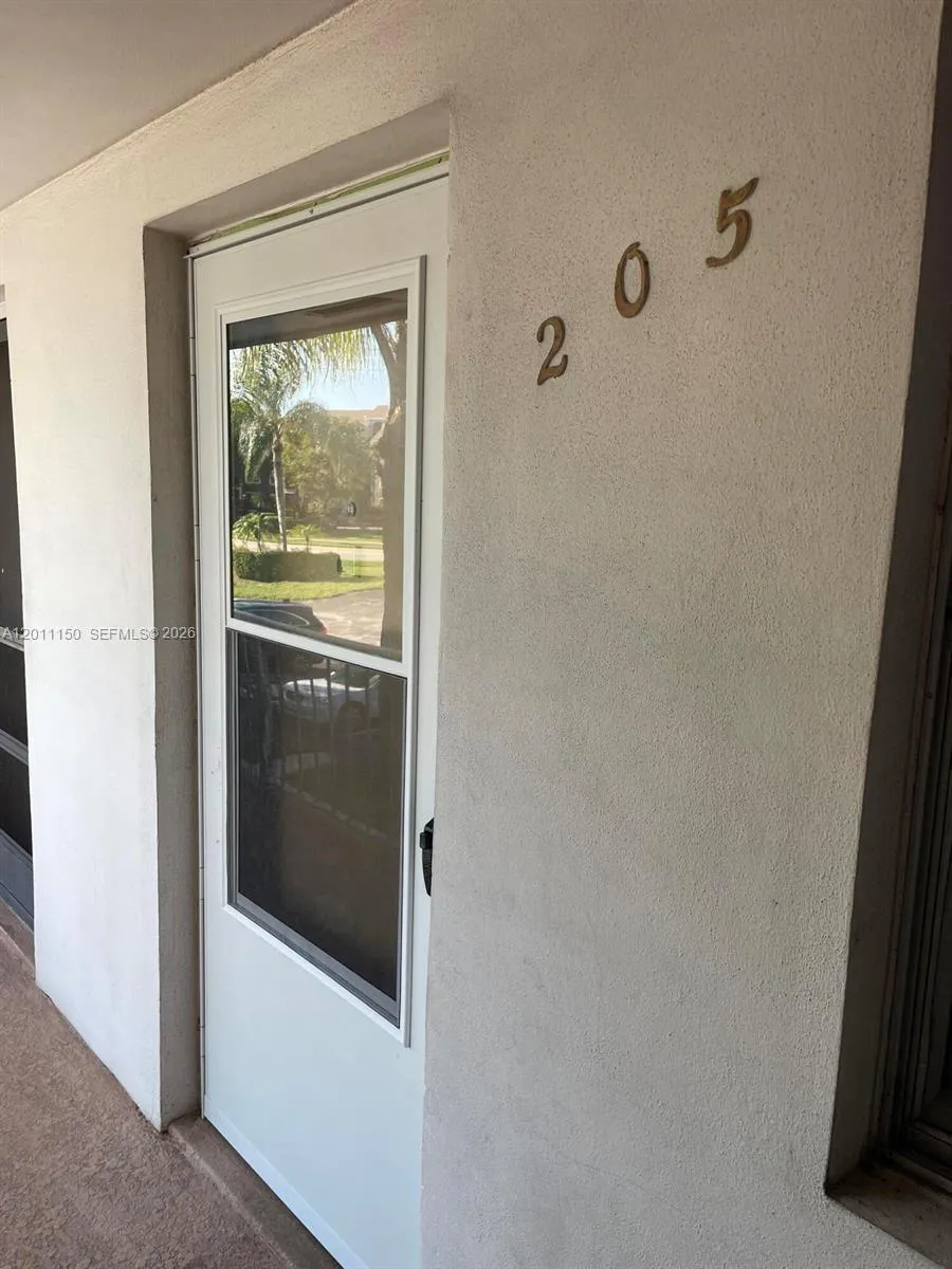2878 Donnelly Dr # 205, Lake Worth FL 33462