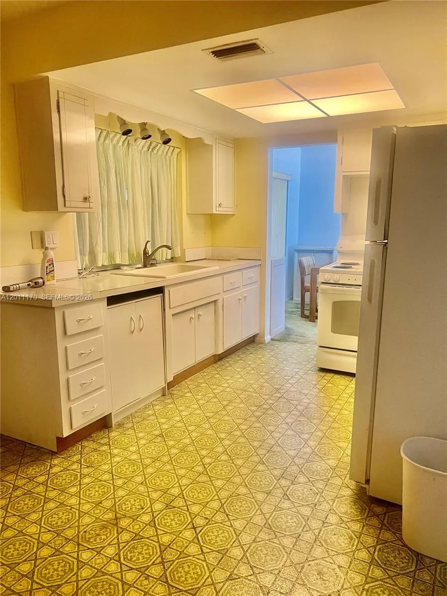 4402 NW 43rd Ter, Tamarac FL 33319