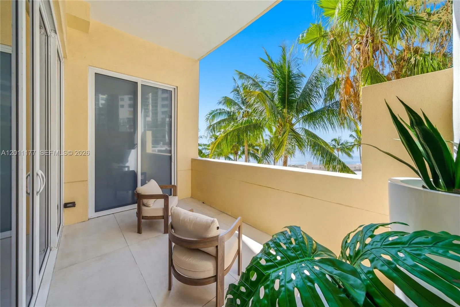 808 Brickell Key Dr # 408, Miami FL 33131