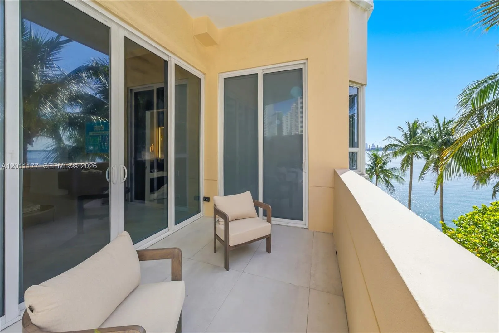 808 Brickell Key Dr # 408, Miami FL 33131