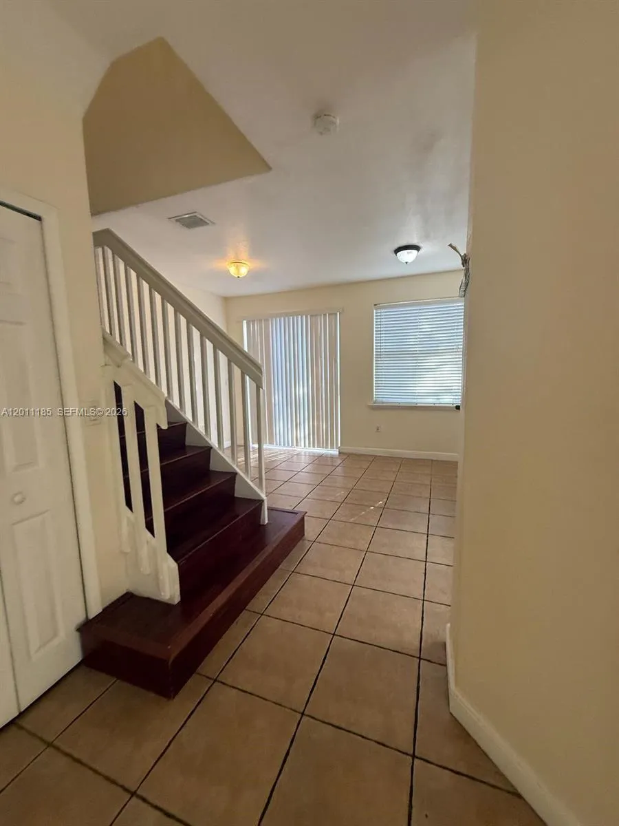 5470 NW 107th Ave # 807, Doral FL 33178