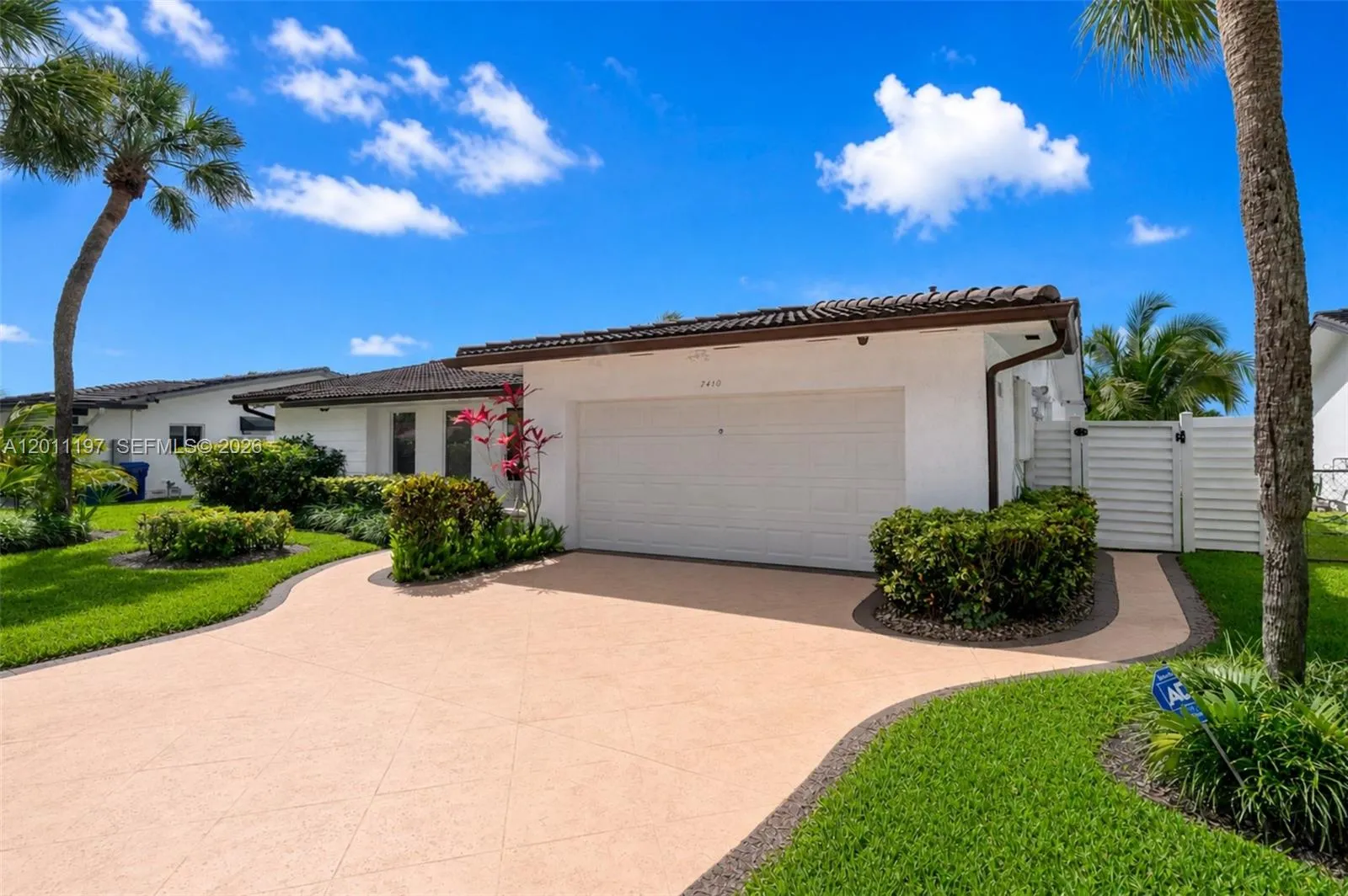 7410 Loch Ness Dr, Miami Lakes FL 33014