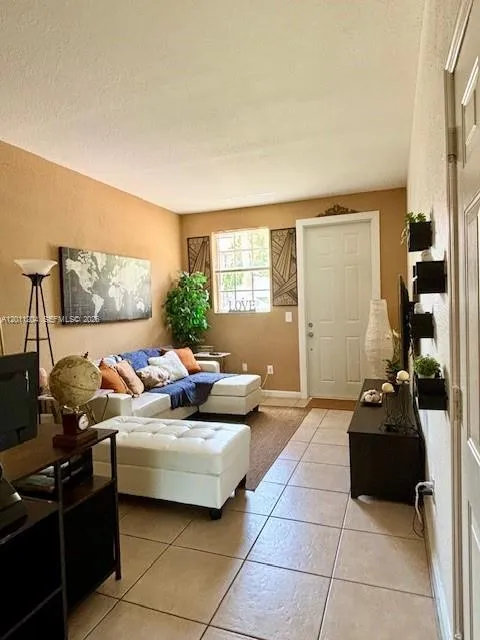641 NE 21st Ter, Homestead FL 33033