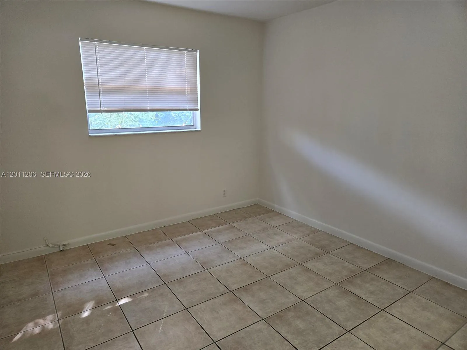 8704 NW 35th St # 105, Coral Springs FL 33065