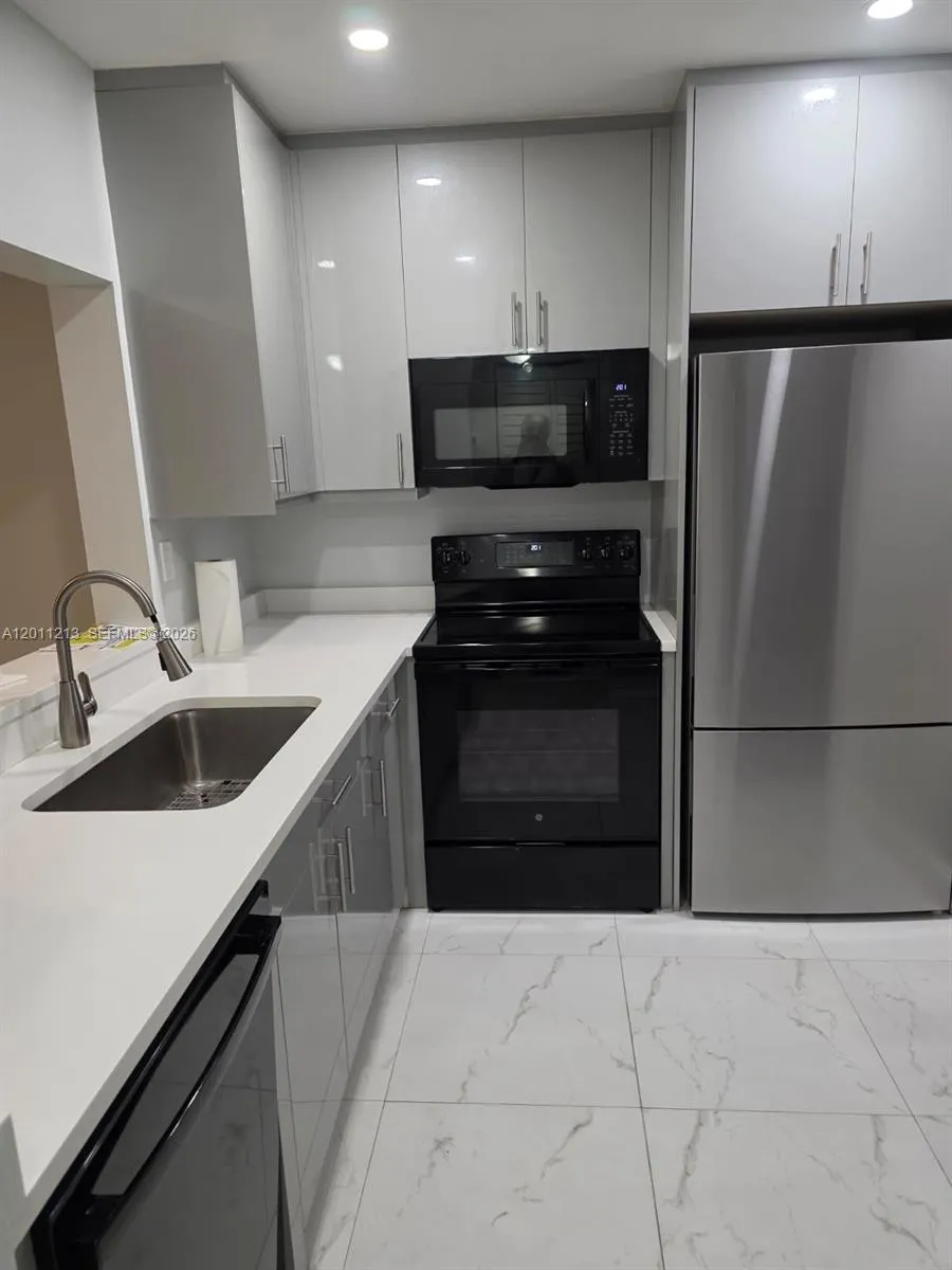 4163 NW 90th Ave # 202, Coral Springs FL 33065