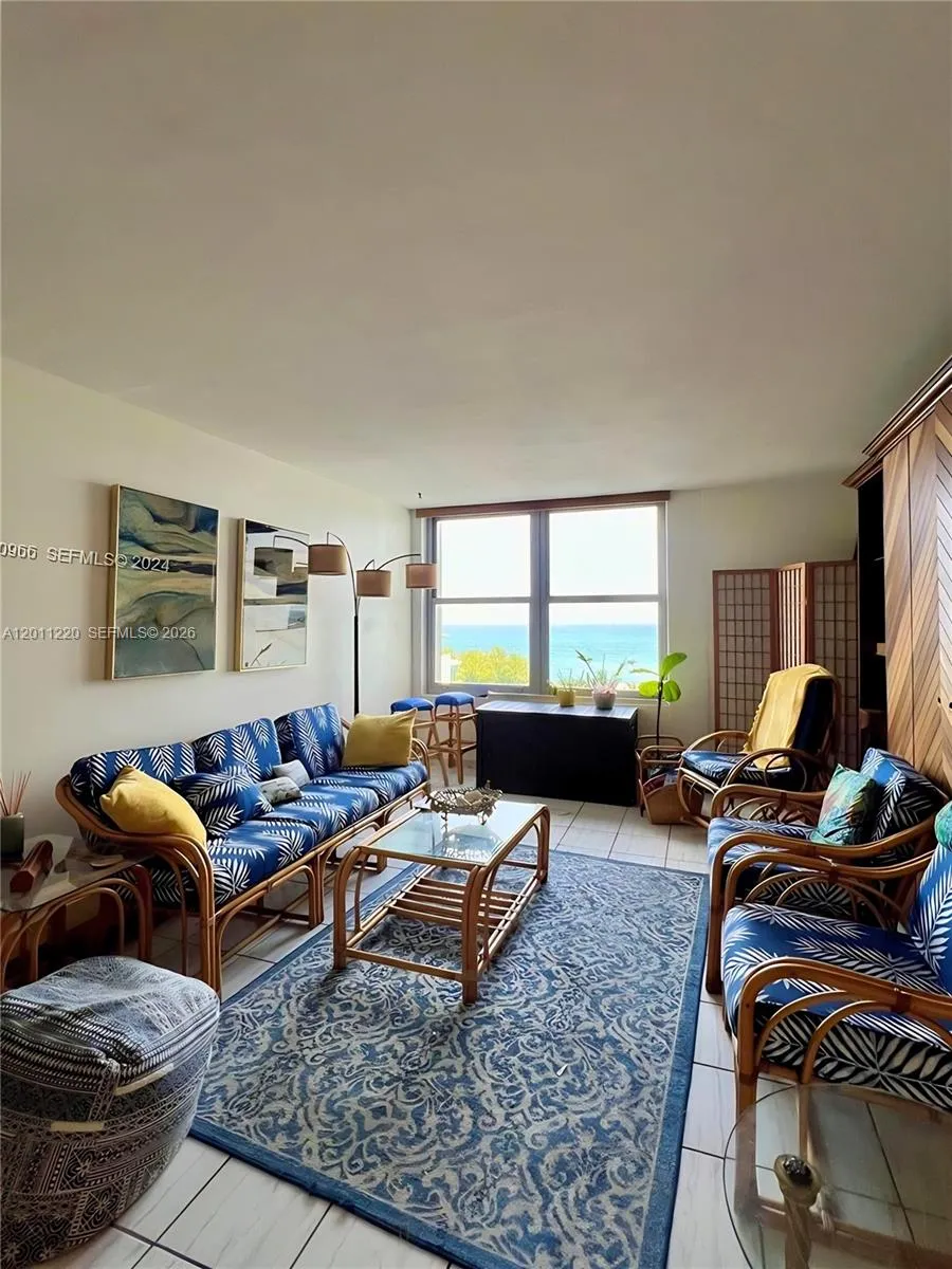 2899 Collins Ave # 905, Miami Beach FL 33140