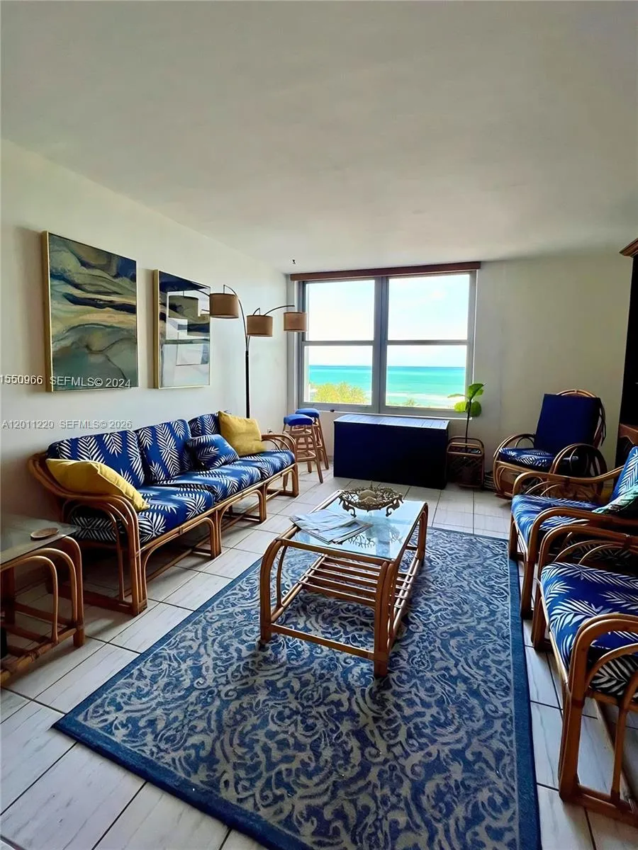 2899 Collins Ave # 905, Miami Beach FL 33140