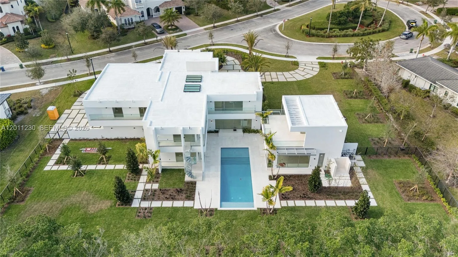 3280 Lake Ridge Lane, Weston FL 33332