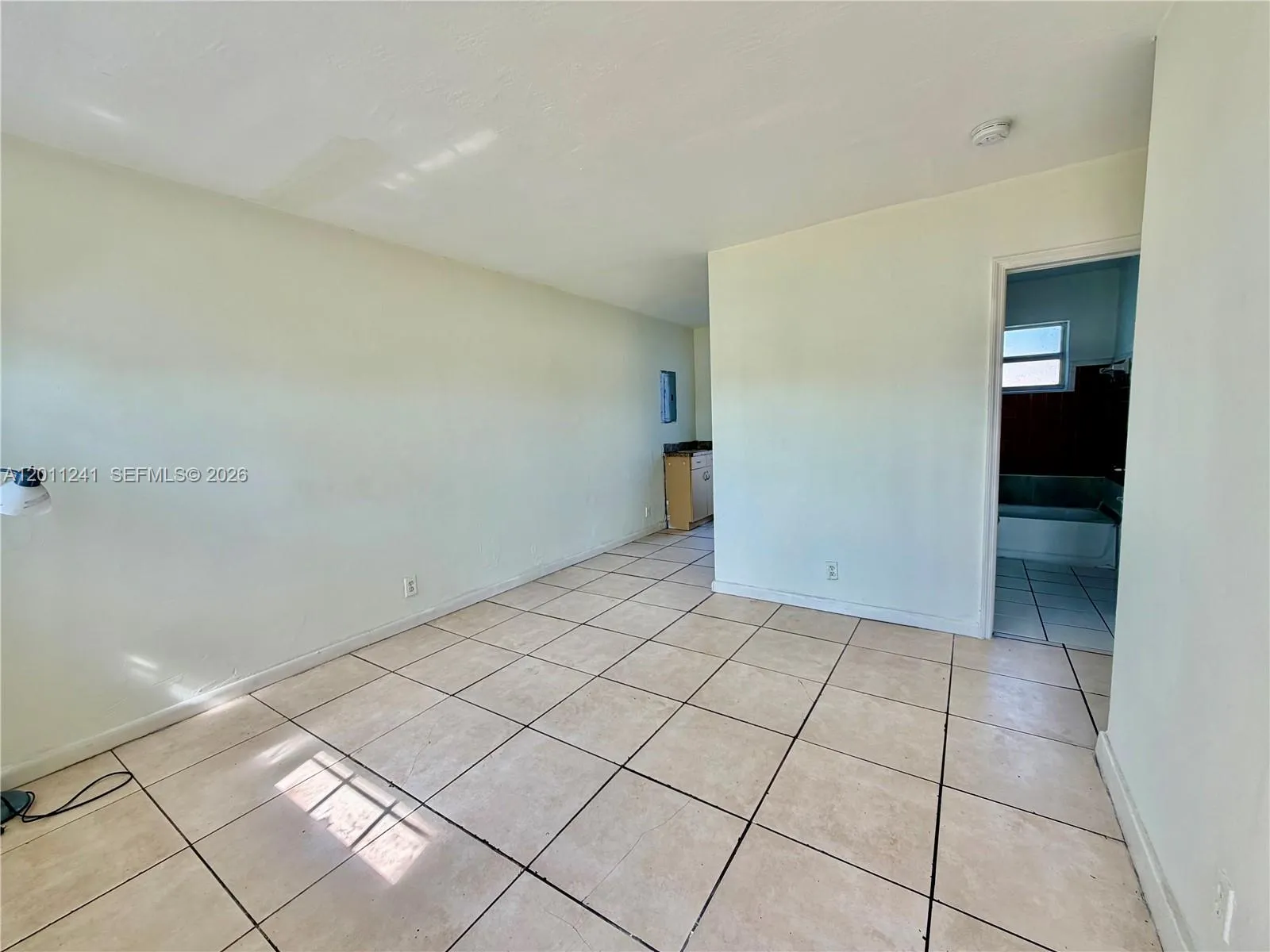 1041 NW 7th Ct # 2, Hallandale Beach FL 33009