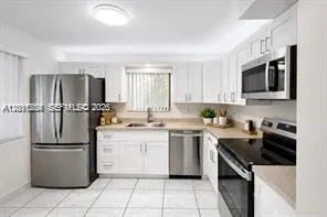 16168 Laurel Dr # 201, Weston FL 33326