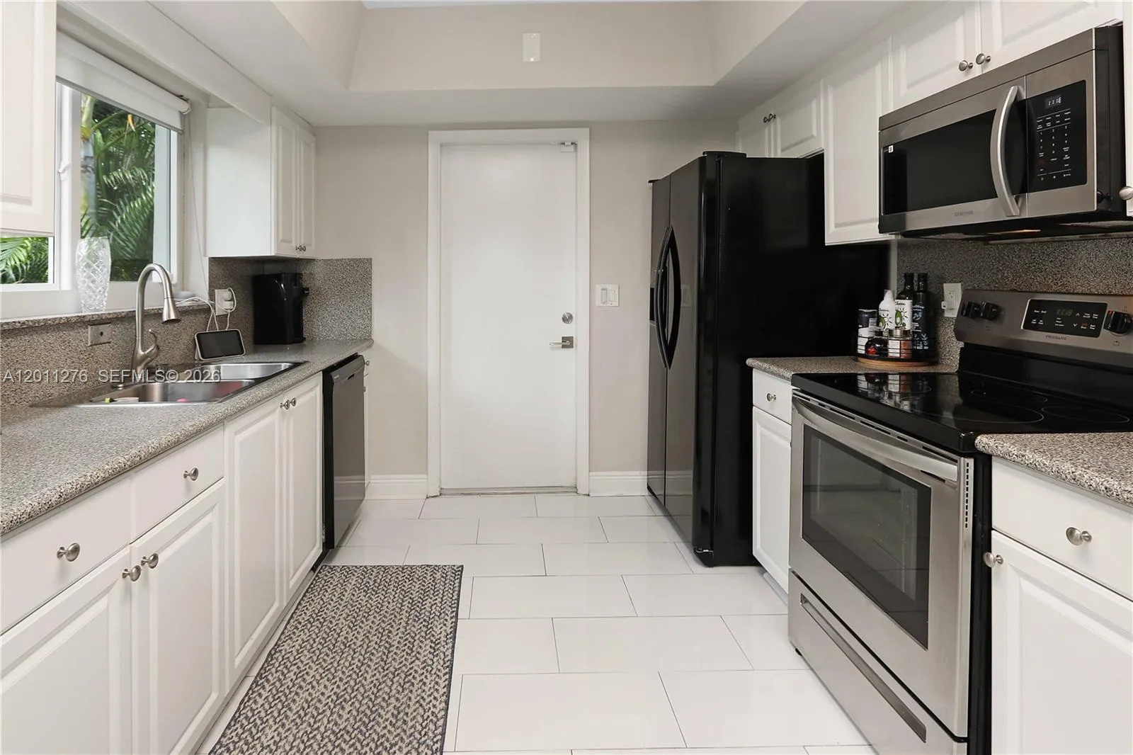 1333 Tyler St, Hollywood FL 33019