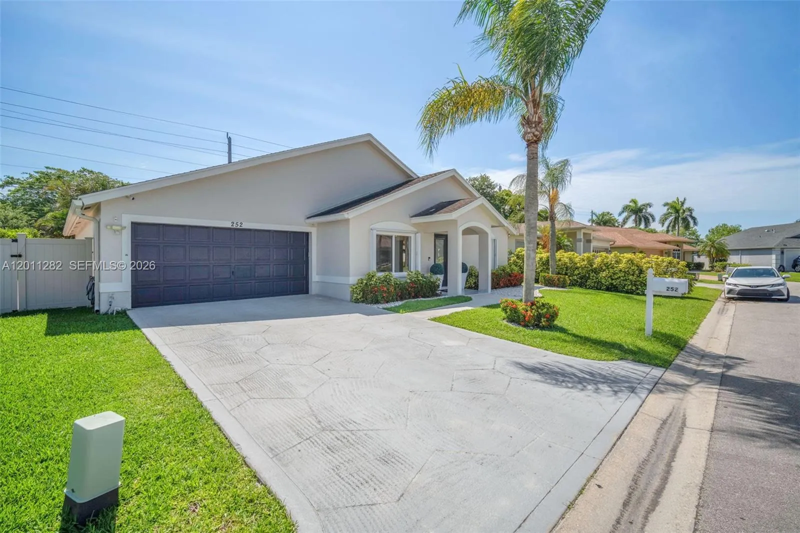 252 Malibu Cir # 252, Green Acres FL 33413