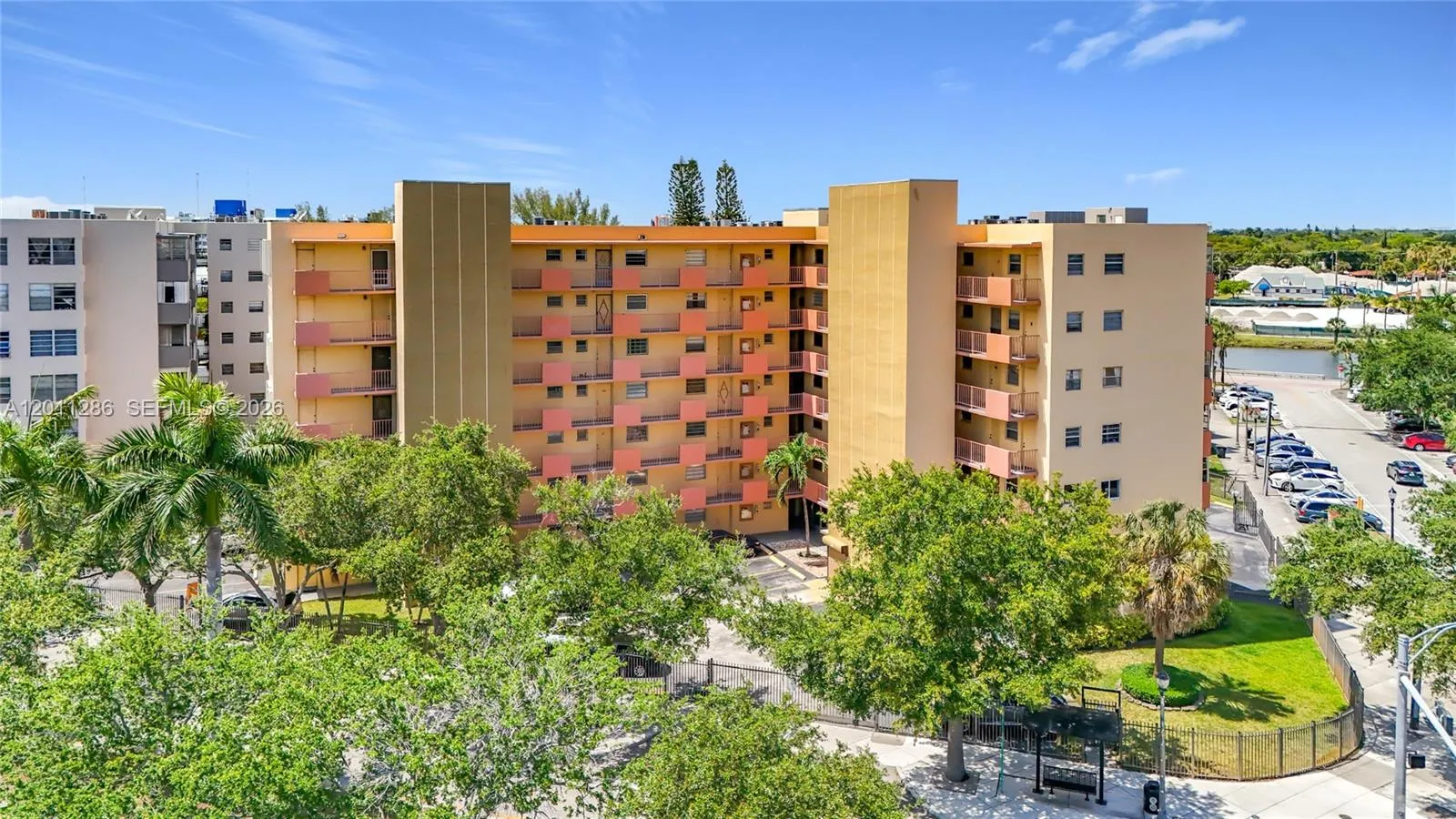 16400 NE 17th Ave # 206, North Miami Beach FL 33162