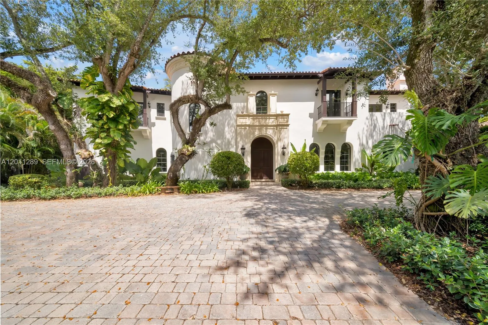 8301 SW 53rd Ave, Miami FL 33143