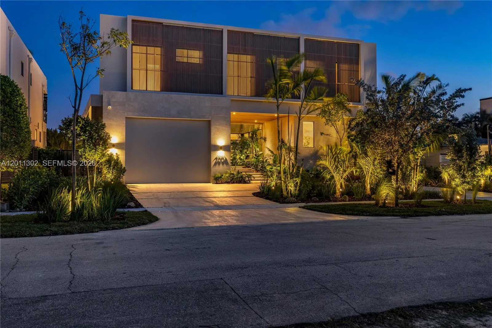 2006 NE 124th St, North Miami FL 33181