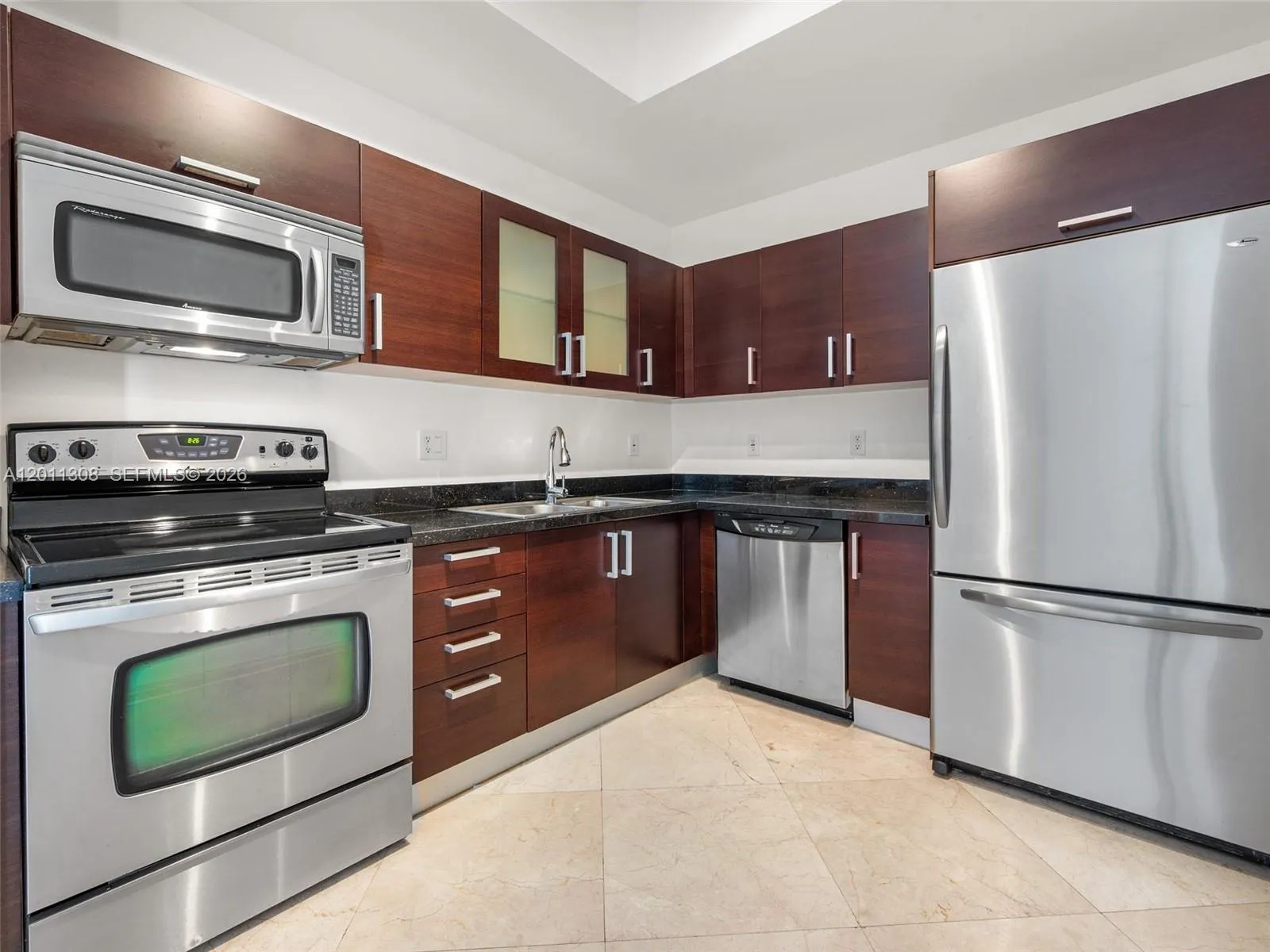 3250 Grand Ave # 506, Miami FL 33133