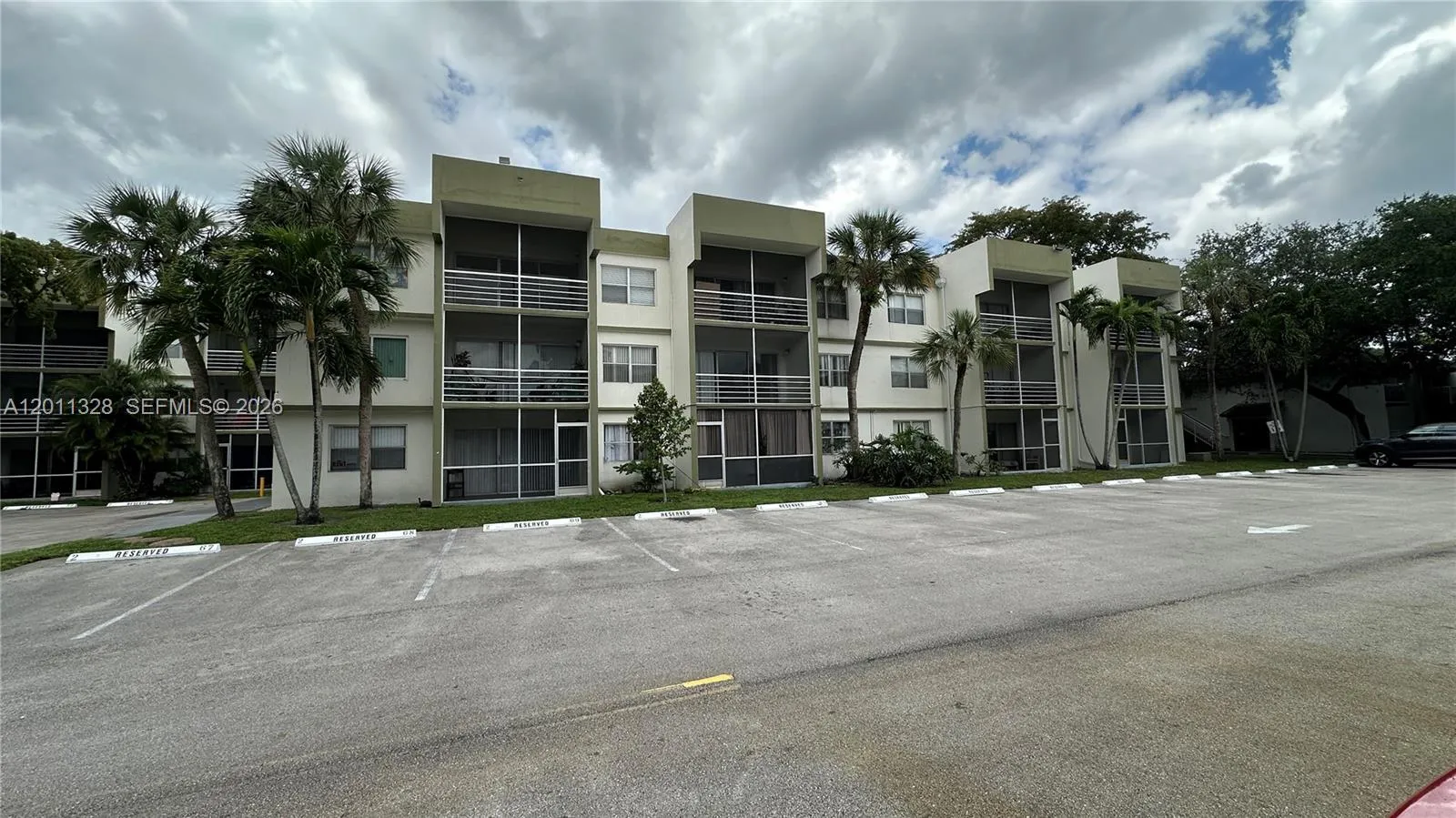 4215 N University Dr # 101, Sunrise FL 33351