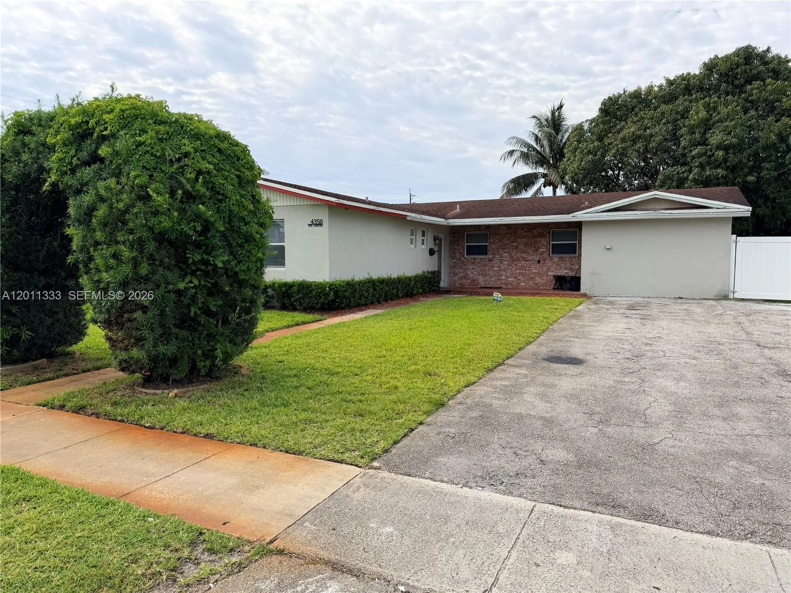 4350 NW 14th St, Lauderhill FL 33313