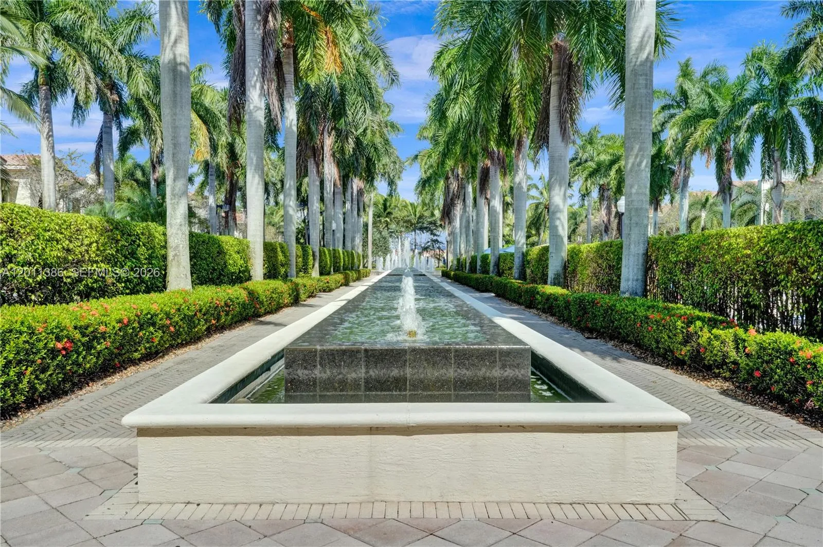 12321 Sand Wedge Dr, Boynton Beach FL 33437