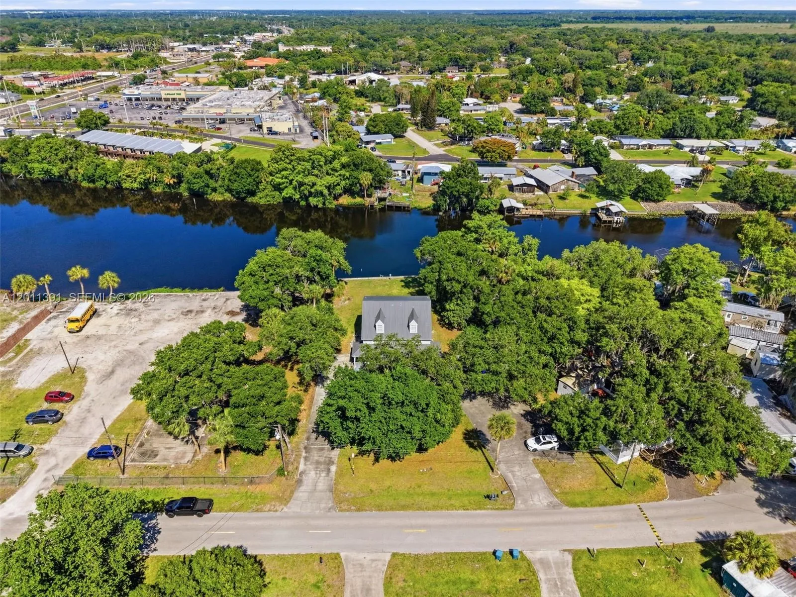 207 SE 6TH Avenue, Okeechobee FL 34974