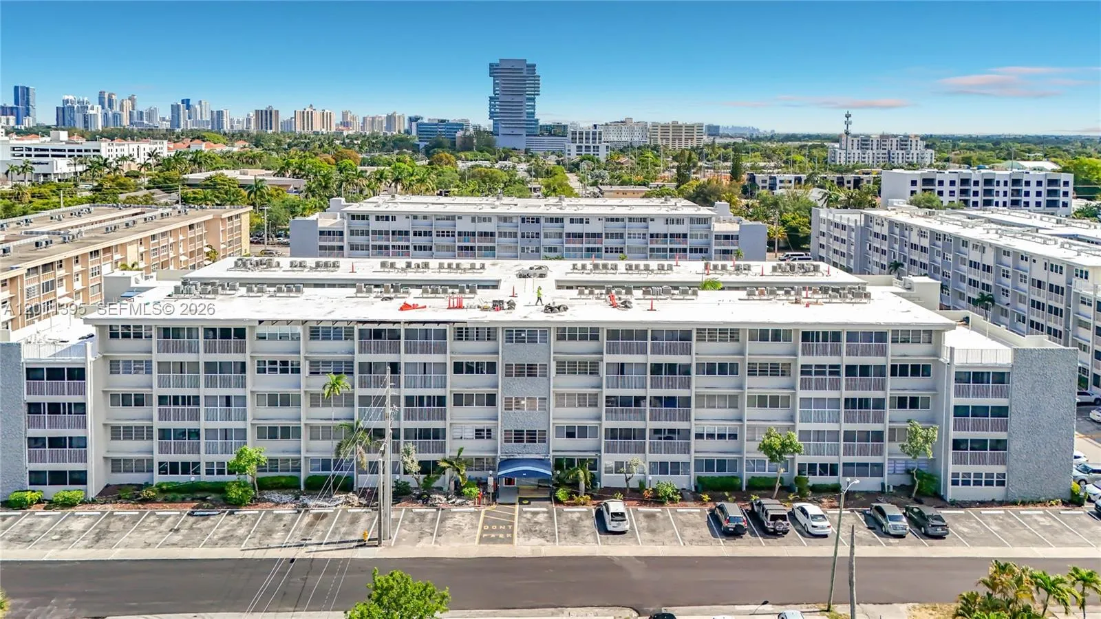 330 SE 2nd St # 305E, Hallandale Beach FL 33009