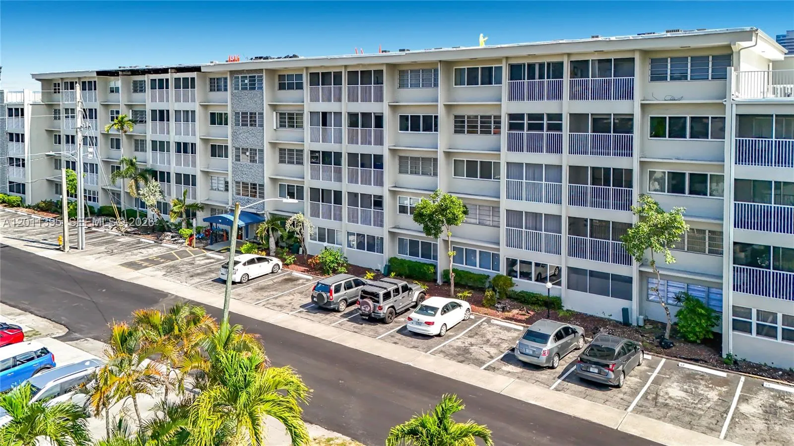330 SE 2nd St # 305E, Hallandale Beach FL 33009
