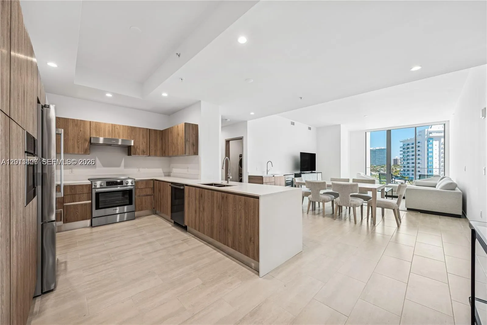 10281 W Bay Harbor Dr, Bay Harbor Islands FL 33154